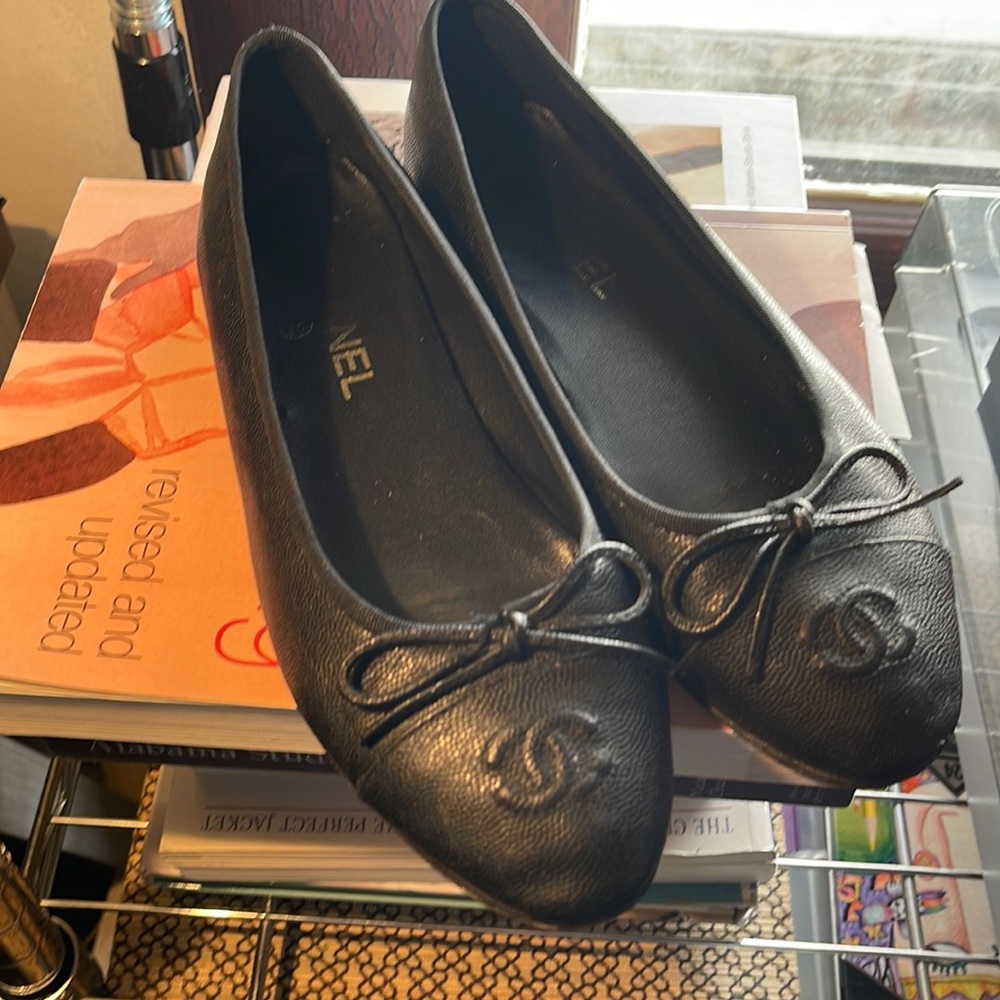 Chanel black flats